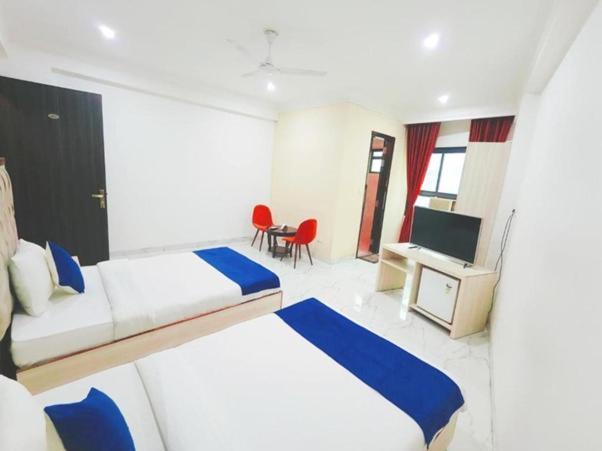 Hotel Almora Sky Near By Delhi International Airport With - Free Airport Pickup And Drop Nova Deli Exterior foto