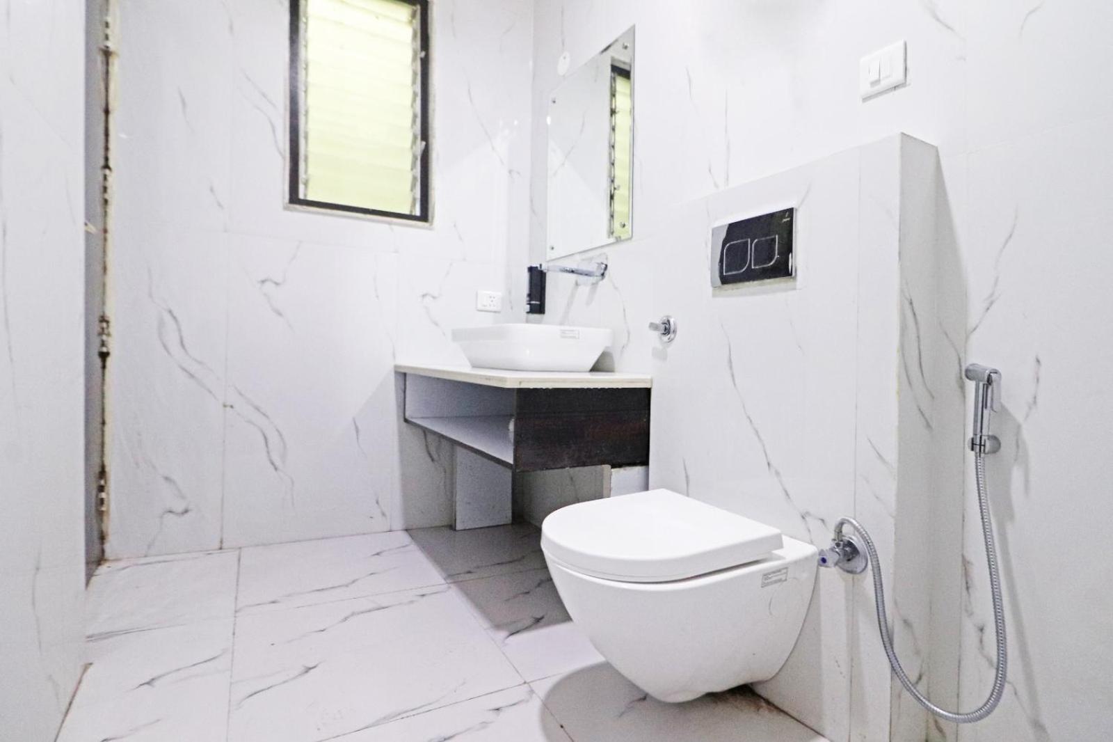 Hotel Almora Sky Near By Delhi International Airport With - Free Airport Pickup And Drop Nova Deli Exterior foto