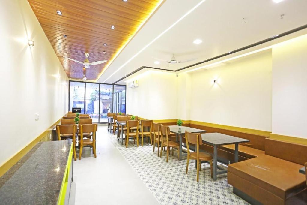 Hotel Almora Sky Near By Delhi International Airport With - Free Airport Pickup And Drop Nova Deli Exterior foto