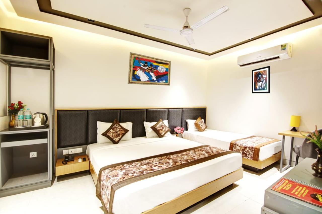 Hotel Almora Sky Near By Delhi International Airport With - Free Airport Pickup And Drop Nova Deli Exterior foto