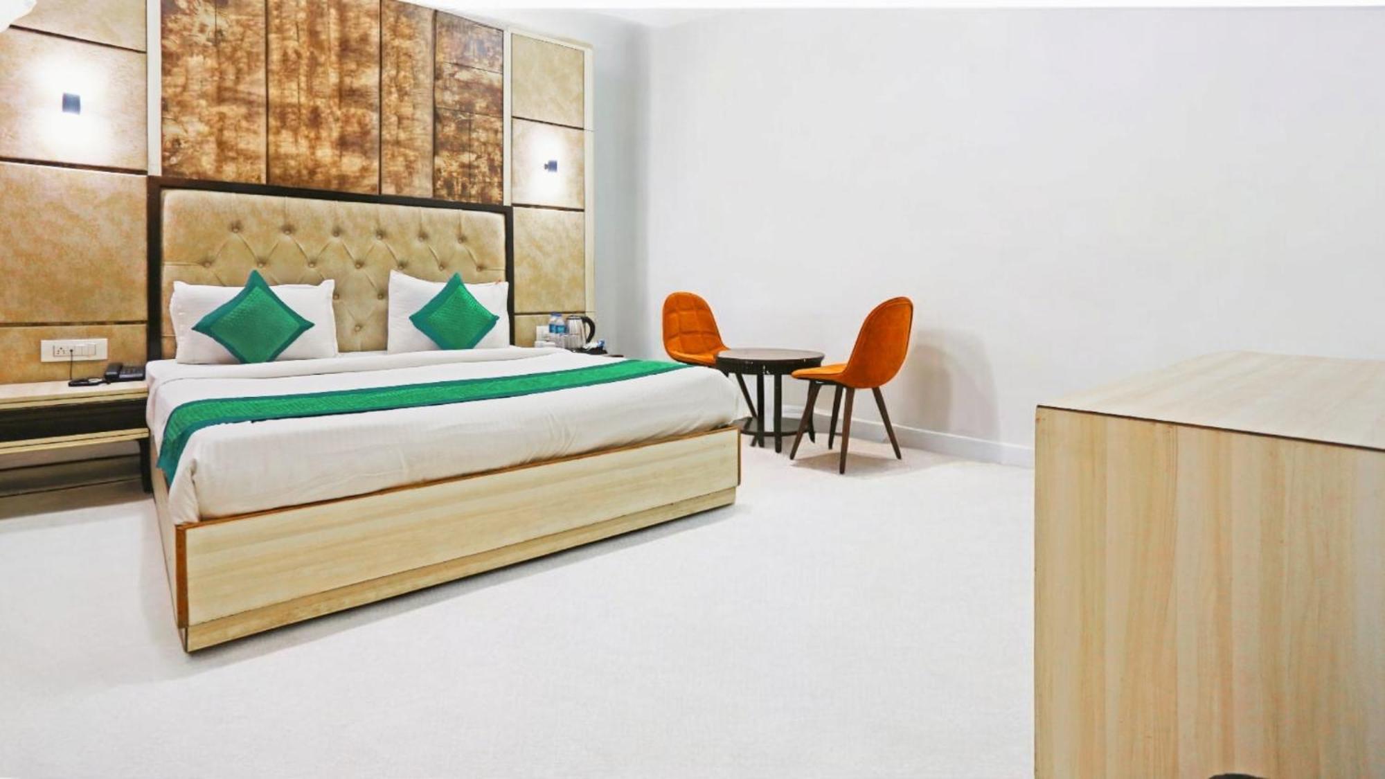 Hotel Almora Sky Near By Delhi International Airport With - Free Airport Pickup And Drop Nova Deli Exterior foto