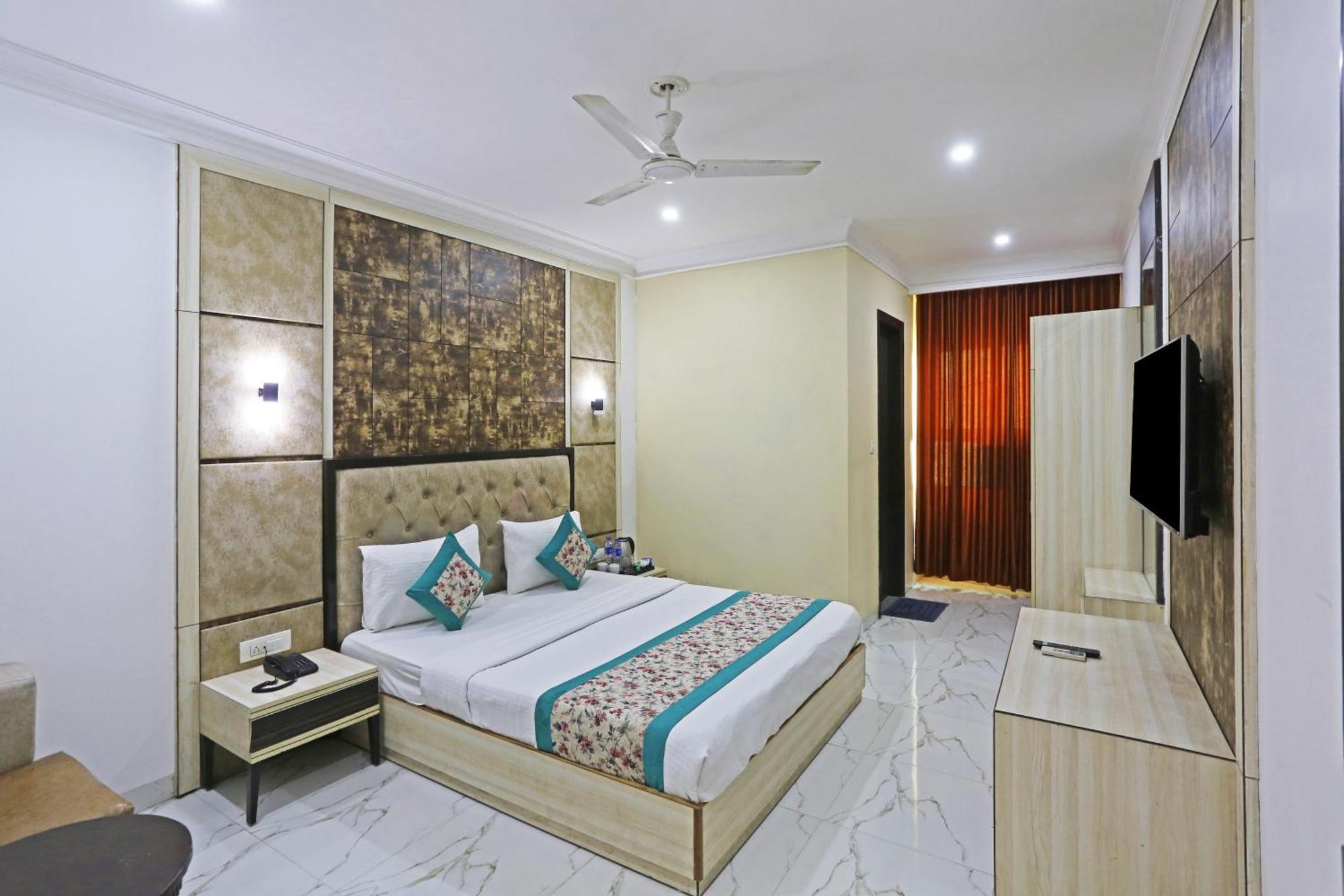 Hotel Almora Sky Near By Delhi International Airport With - Free Airport Pickup And Drop Nova Deli Exterior foto