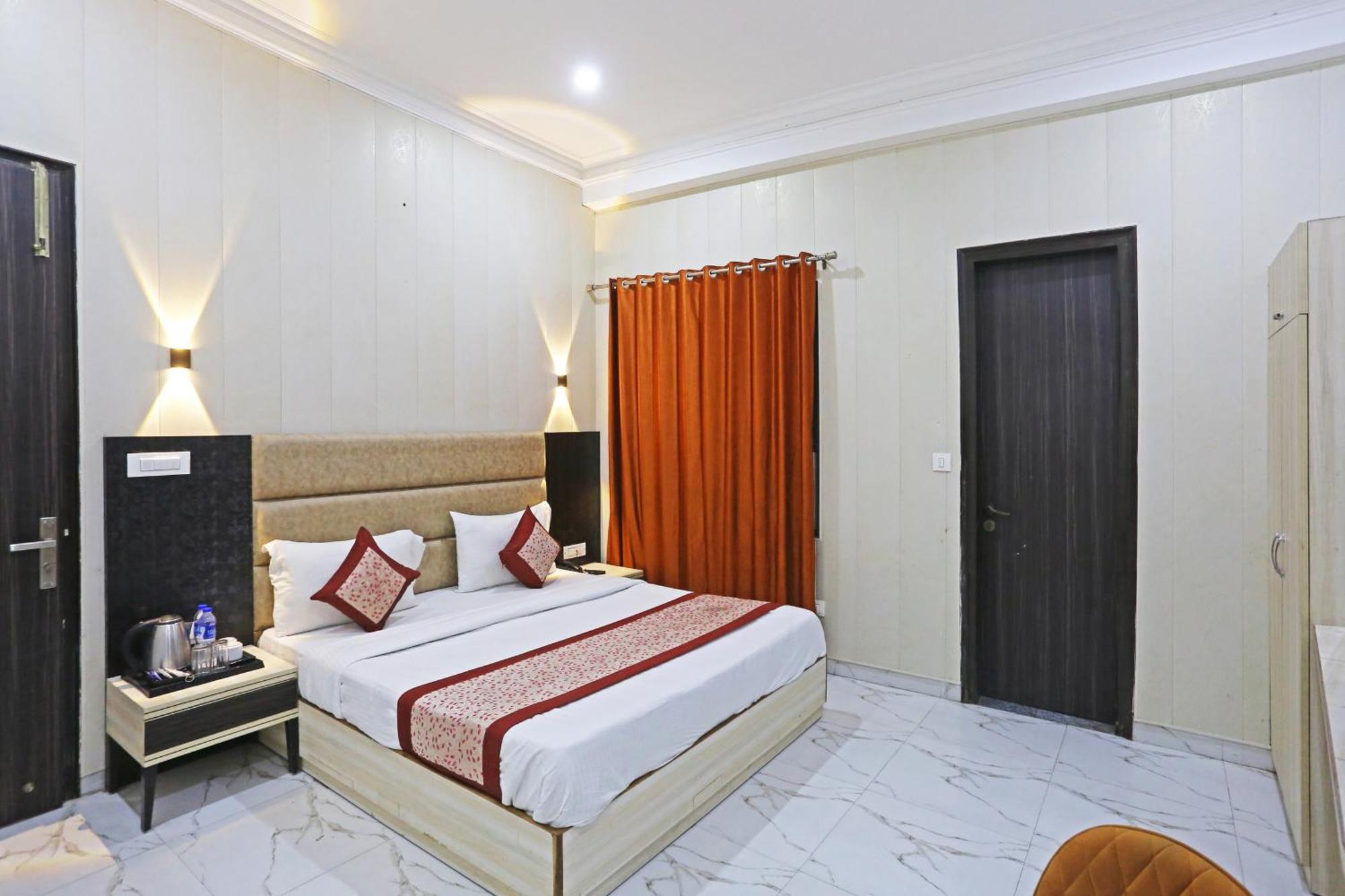 Hotel Almora Sky Near By Delhi International Airport With - Free Airport Pickup And Drop Nova Deli Exterior foto
