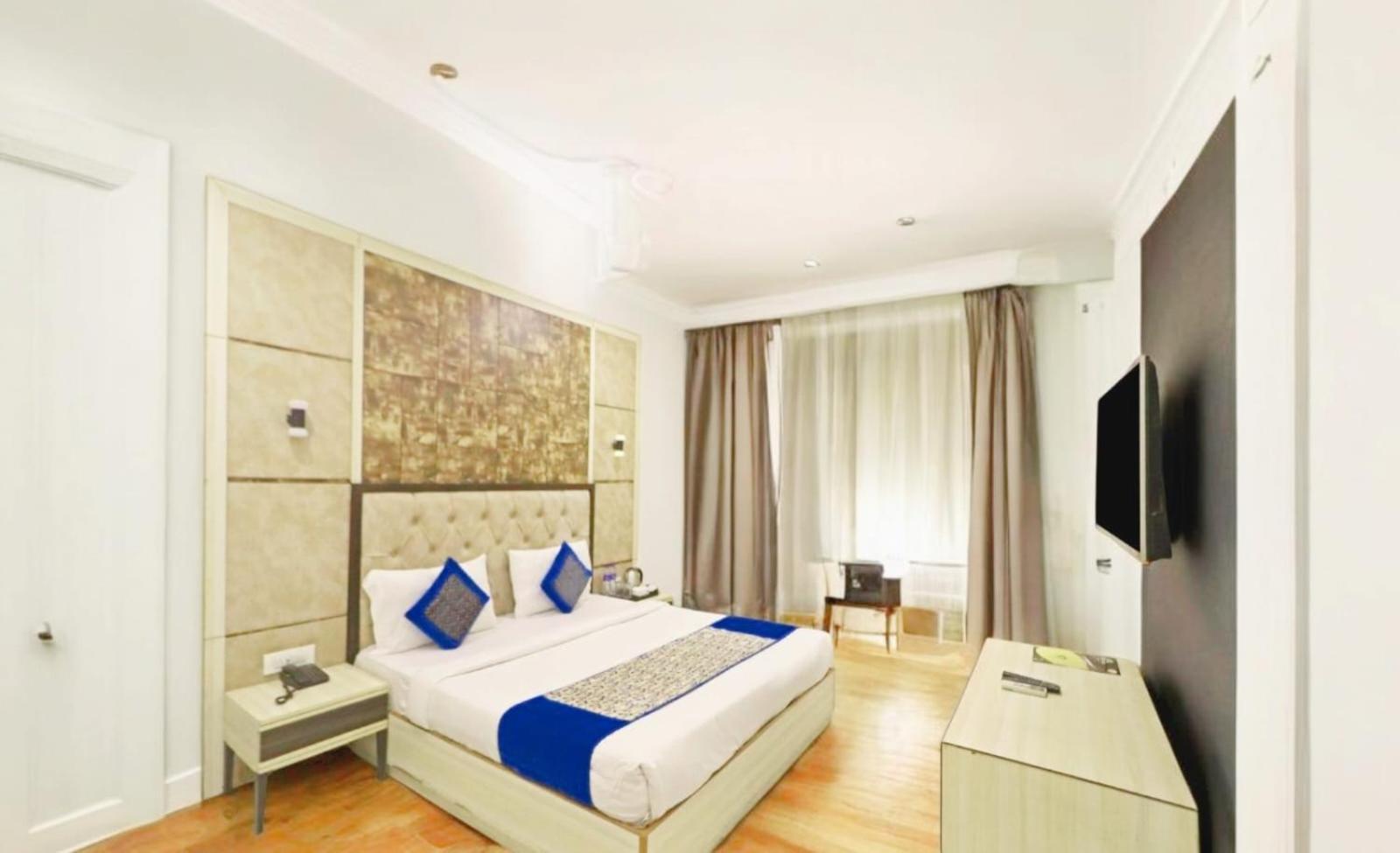 Hotel Almora Sky Near By Delhi International Airport With - Free Airport Pickup And Drop Nova Deli Exterior foto