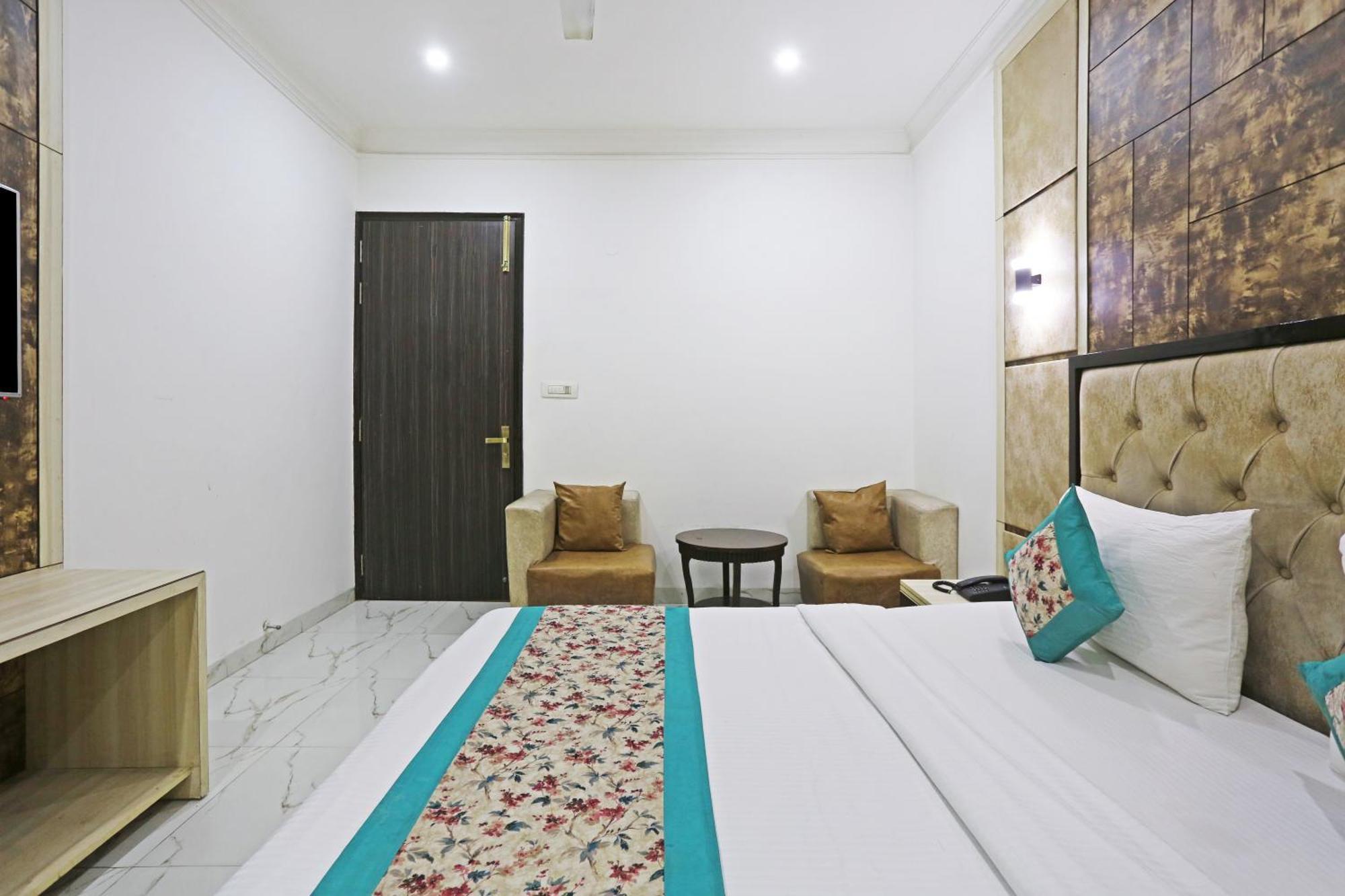 Hotel Almora Sky Near By Delhi International Airport With - Free Airport Pickup And Drop Nova Deli Exterior foto