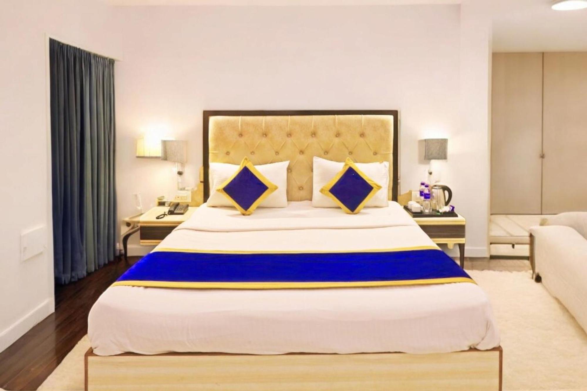 Hotel Almora Sky Near By Delhi International Airport With - Free Airport Pickup And Drop Nova Deli Exterior foto